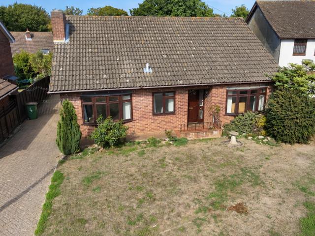 Bungalow for sale in Butlocks Heath, Eastleigh