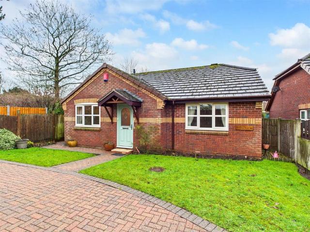 Bungalow for sale in Rushock, Worcestershire