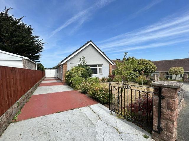 Bungalow for sale in Colwyn Bay, Wales