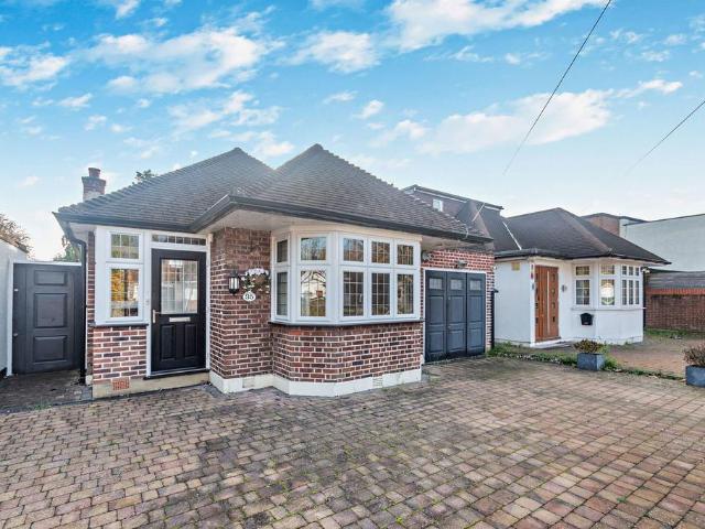 Bungalow for sale in Lane, Greater London