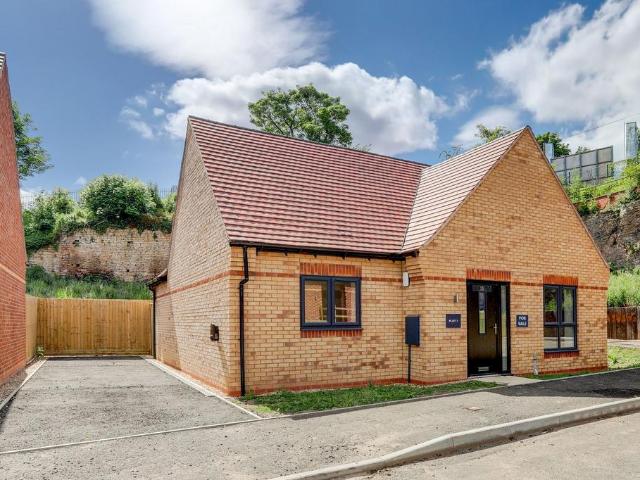 Bungalow for sale in Potters Corner, East Midlands