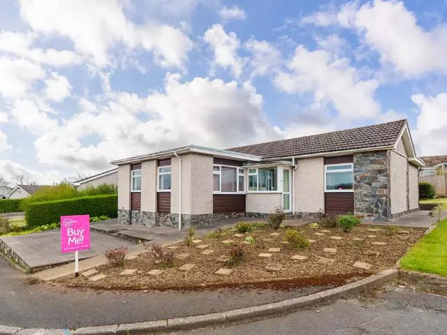 Bungalow for sale