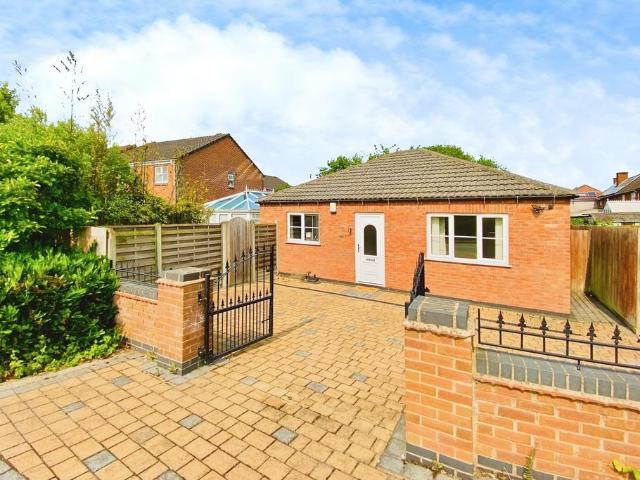 Bungalow for sale in Syston, Elmfield