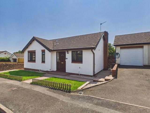 Bungalow for sale in Broadsands, Galmpton