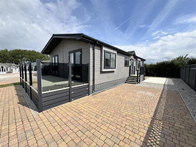 Bungalow for sale in St. Columb Road, Indian Queens