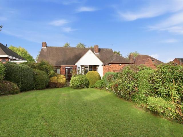 Bungalow for sale in Cutthorpe, North East Derbyshire