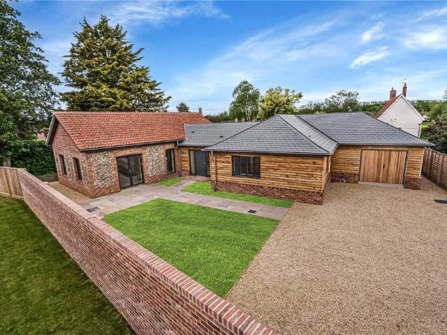 Bungalow for sale in Bedingfield, Suffolk