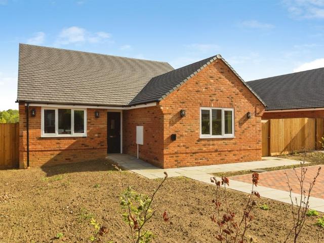Bungalow for sale in Stone with Bishopstone and Hartwell, Stone
