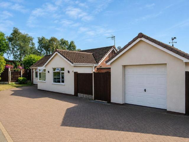 Bungalow for sale in Chadsmoor, Staffordshire