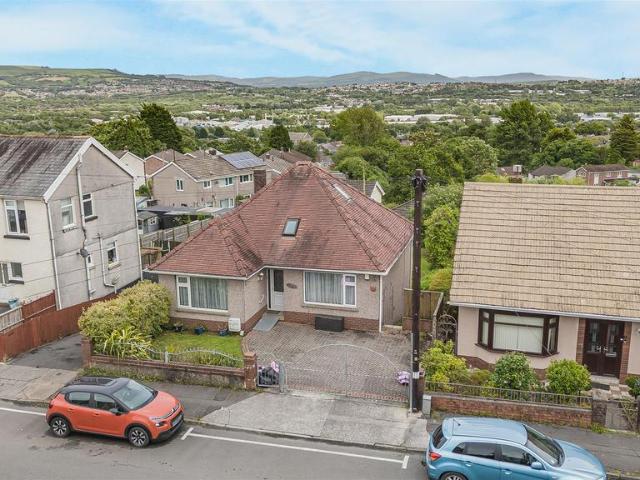 Bungalow for sale in Nangreaves, Wales