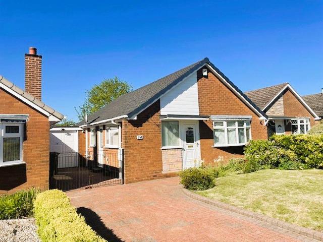Bungalow for sale in Brownhills, West Midlands