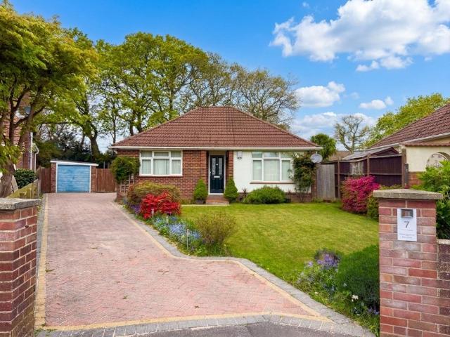Bungalow for sale in Ashurst Bridge, Hampshire