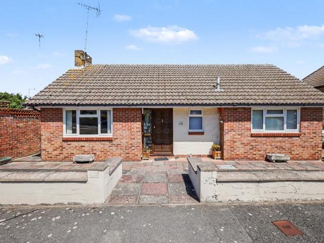 Bungalow for sale in Vange, Essex