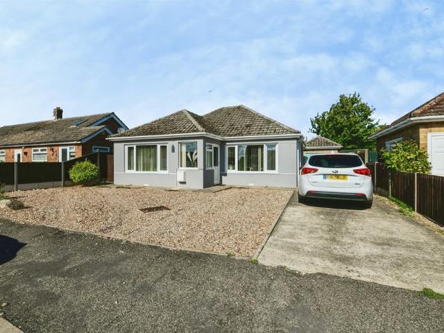 Bungalow for sale in Bladon Estate, Boston