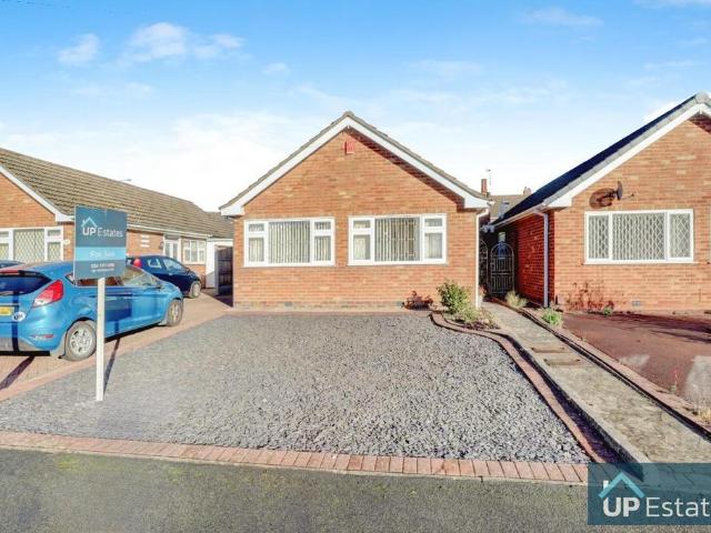 Bungalow for sale in Camp Hill, Warwickshire