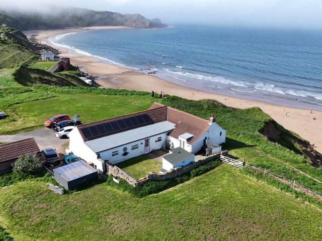 Bungalow for sale in Cayton