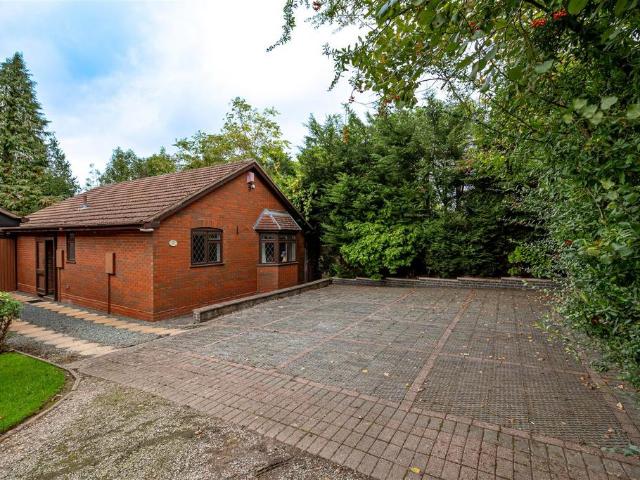 Bungalow for sale in Tettenhall Wood, Wolverhampton