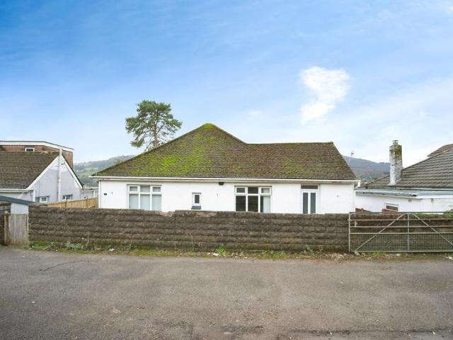 Bungalow for sale in Risca, Wales