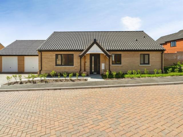 Bungalow for sale in Upper Holton, East Suffolk