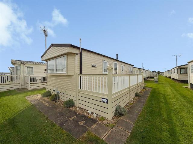 Bungalow for sale in West End, Whitstable