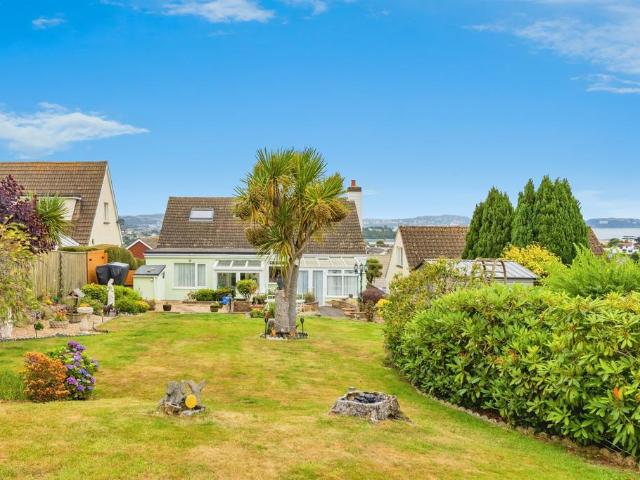 Bungalow for sale in Three Beaches, Livermead
