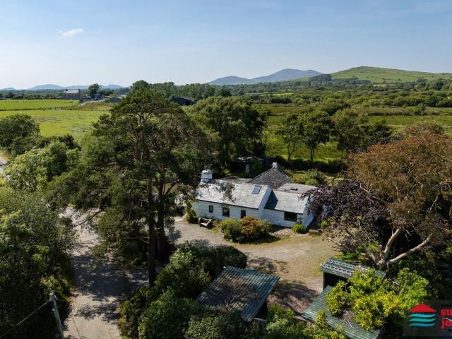 Bungalow for sale in Llanystumdwy, Wales