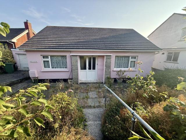 Bungalow for sale in Waun Fawr, Wales