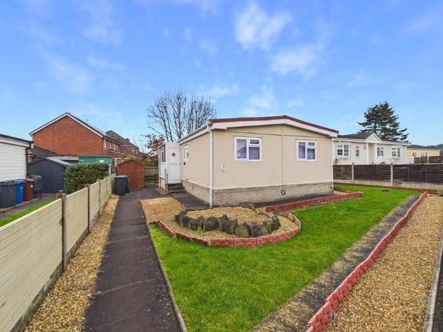 Bungalow for sale in Beamhurst, Staffordshire