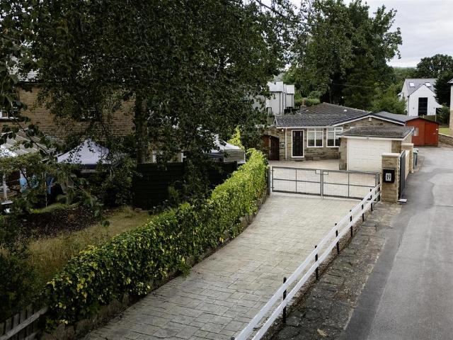 Bungalow for sale in Heckmondwike, West Yorkshire