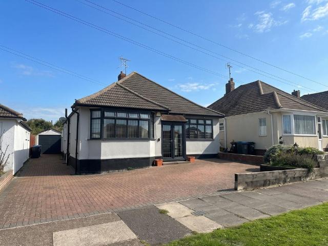 Bungalow for sale in Kingsgate, Thanet