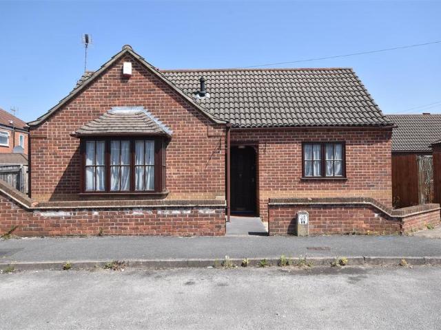 Bungalow for sale in Alverton, East Midlands