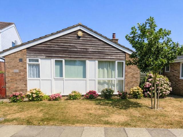 Bungalow for sale in Bridgemary, Middlecroft