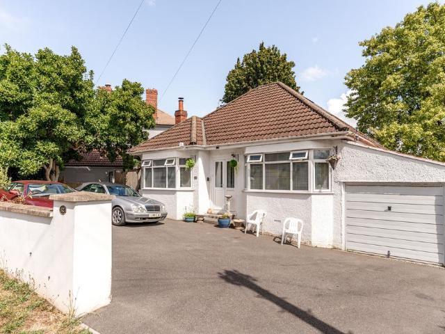 Bungalow for sale in Feckenham, City Of Bristol