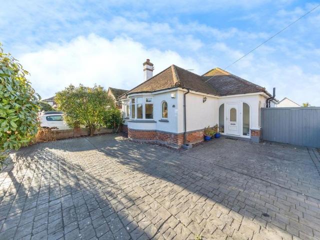 Bungalow for sale in Dale Hill, Essex