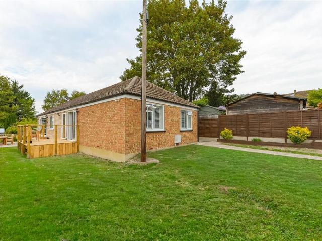 Bungalow for sale in Burham, Tonbridge and Malling