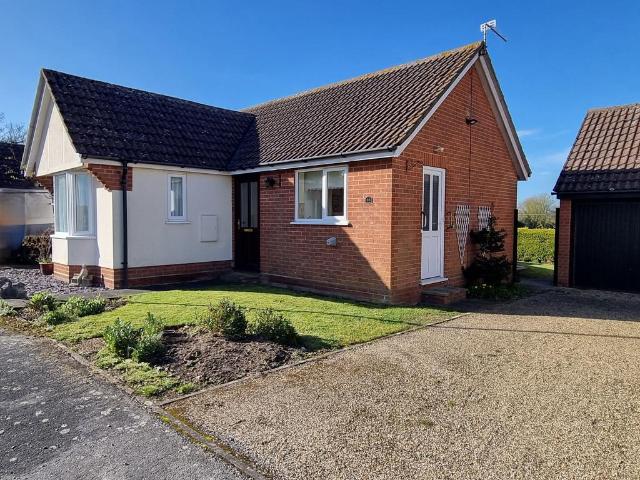 Bungalow for sale in Bedingfield, Suffolk
