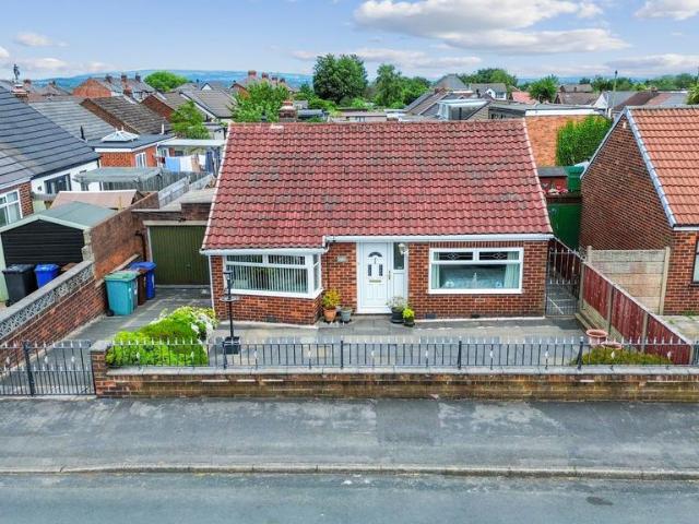 Bungalow for sale in Stubshaw Cross, Wigan