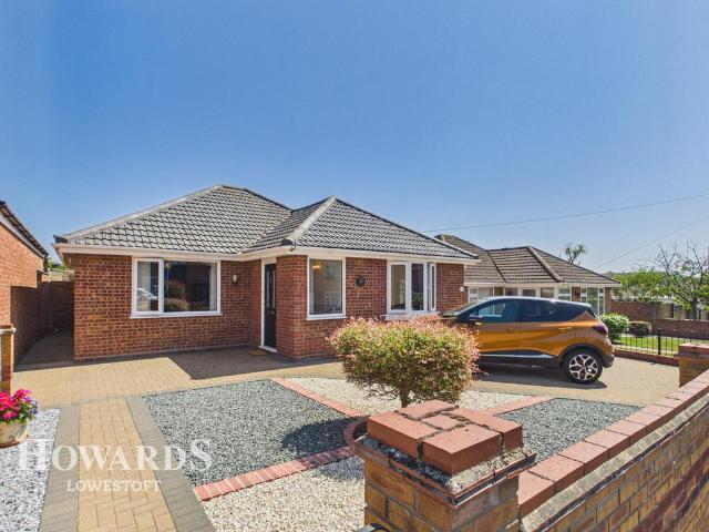 Bungalow for sale in Eastbridge, Suffolk