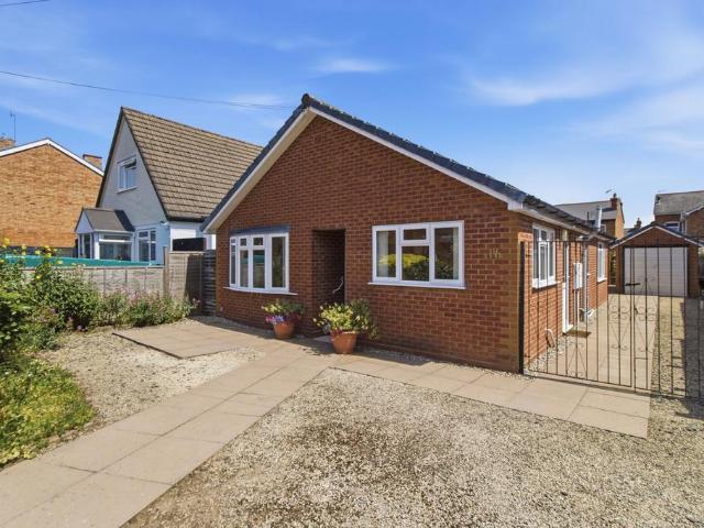 Bungalow for sale in Forthampton, Worcestershire