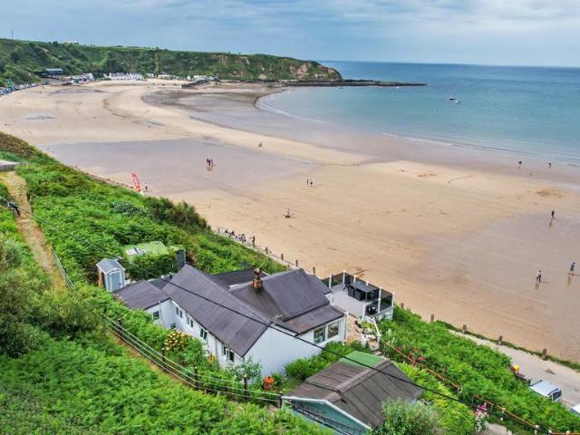 Bungalow for sale in Nefyn, Wales