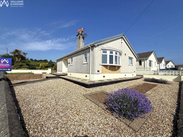 Bungalow for sale in Llanfair-Mathafarn-Eithaf, Tynygongl