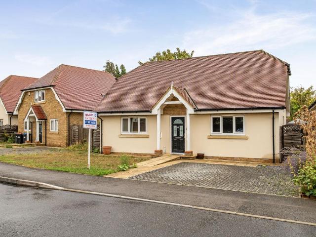 Bungalow for sale in Bletchley and Fenny Stratford, Bletchley