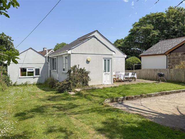 Bungalow for sale in Mawnan, Maenporth