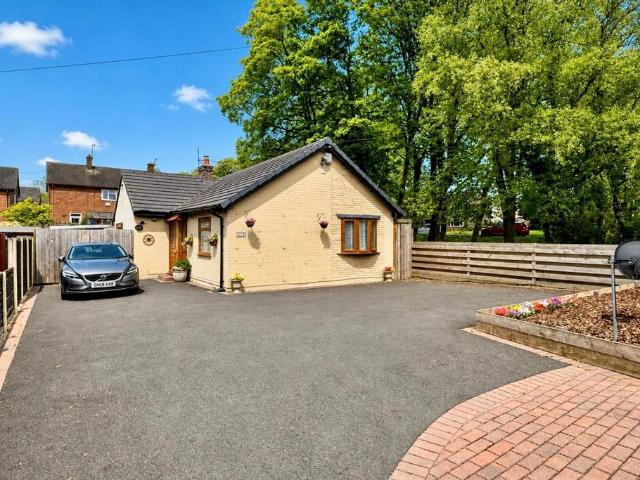 Bungalow for sale in Charlesworth, East Midlands