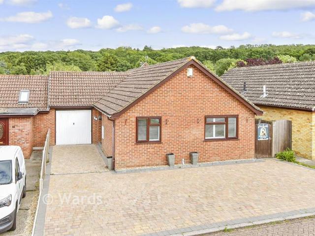 Bungalow for sale in Oad Street, Kent