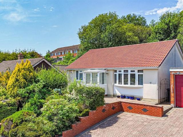 Bungalow for sale in Blacklands, Guestling Green