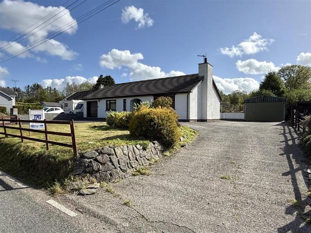 Bungalow for sale in Llanybydder, Wales