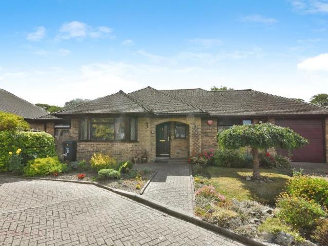 Bungalow for sale in Millmead, Acol