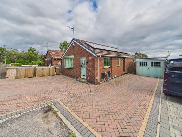 Bungalow for sale in Burnedge, Greater Manchester