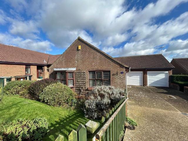 Bungalow for sale in Glyne Gap, Heathlands